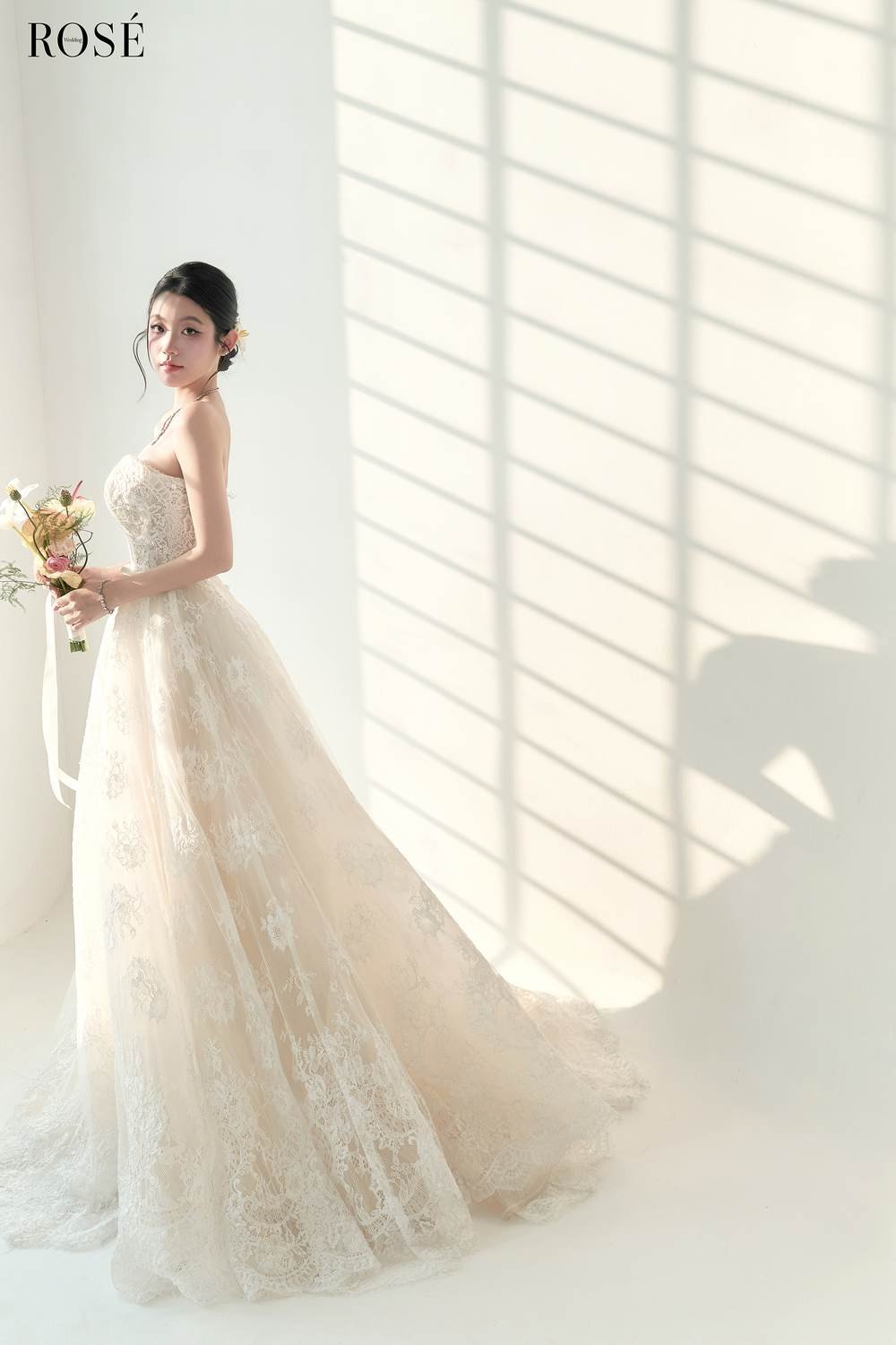 Tác phẩm The Blossom của Rosé Wedding