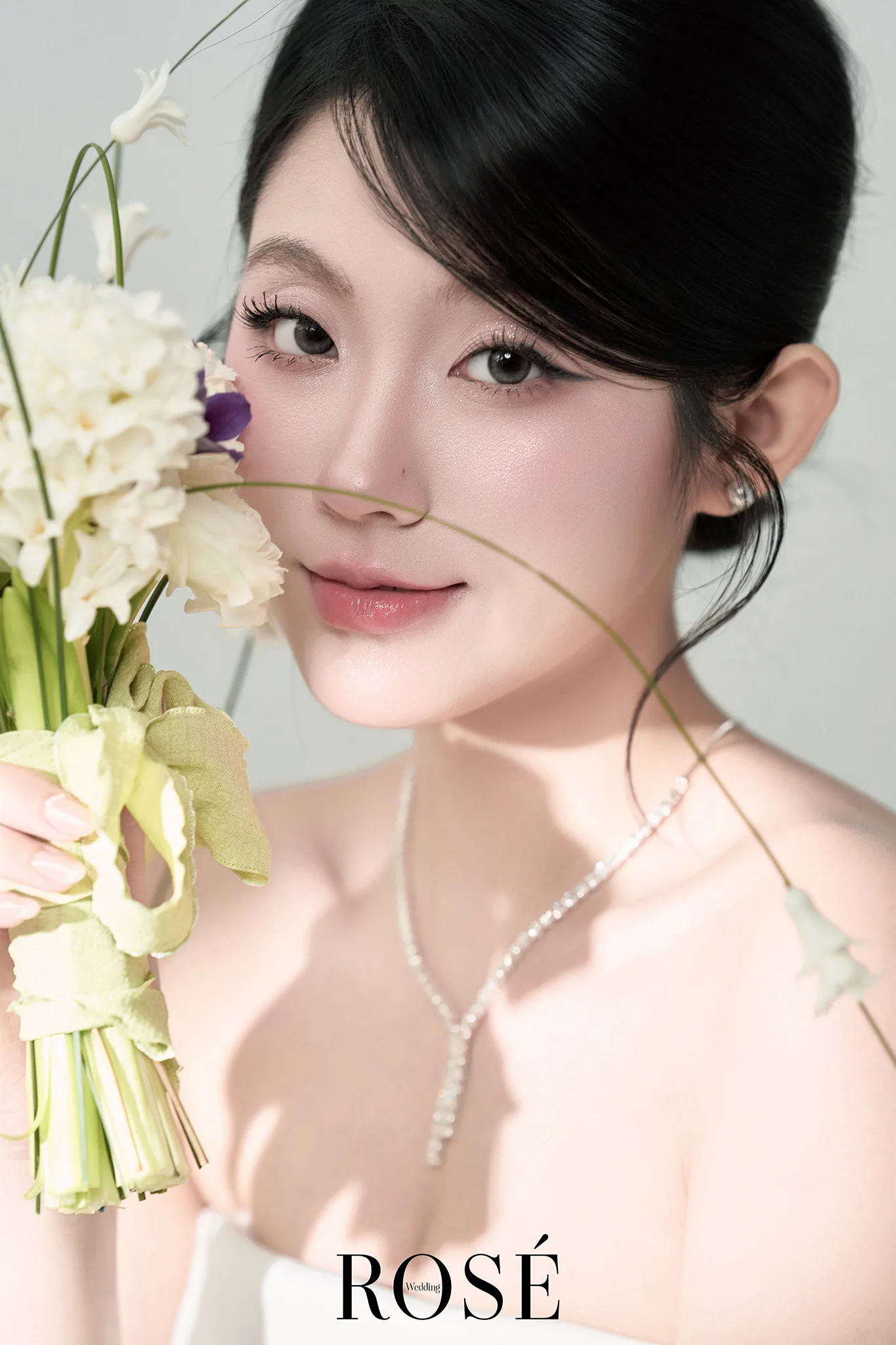 Tác phẩm của Rosé Wedding