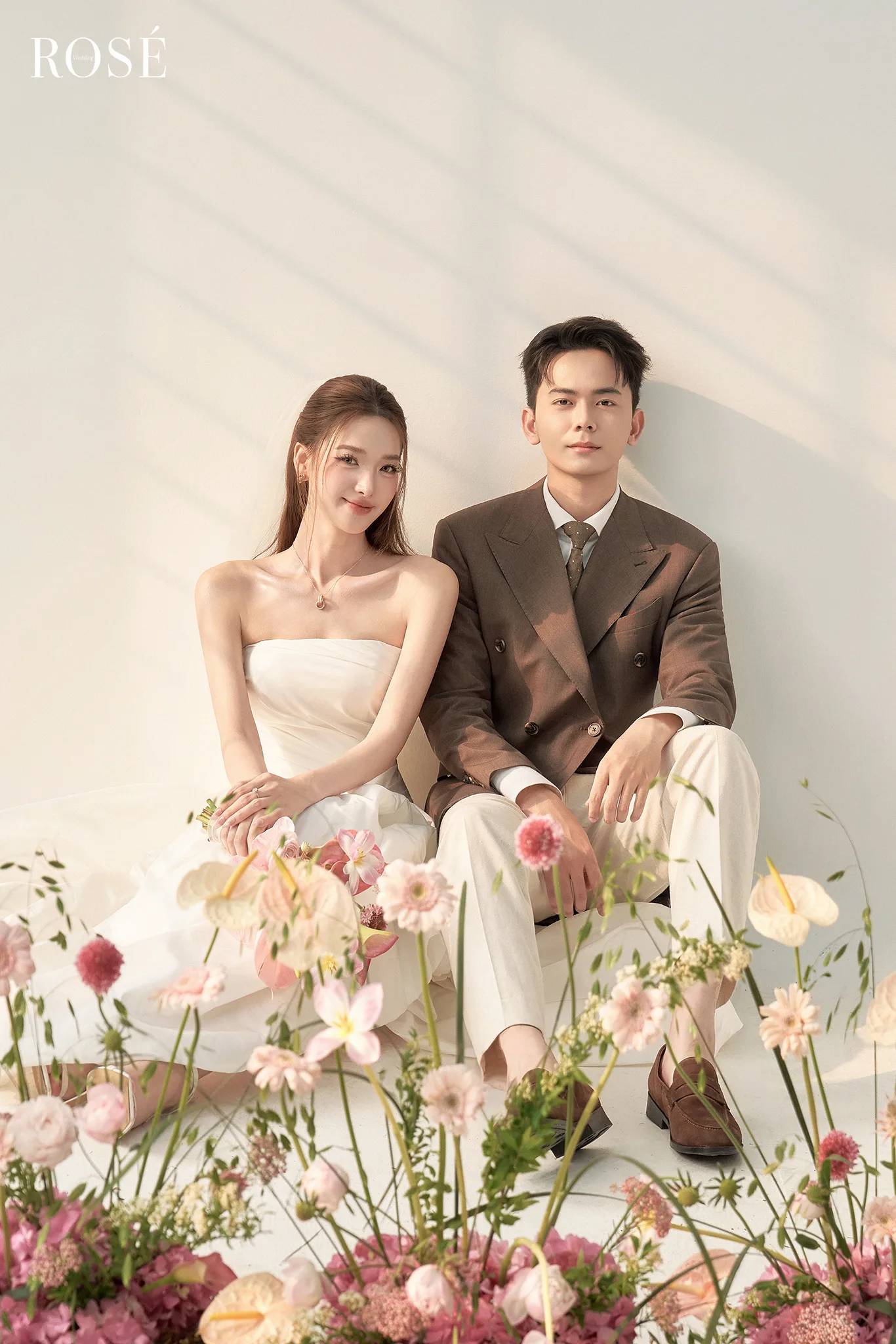 Tác phẩm của Rosé Wedding